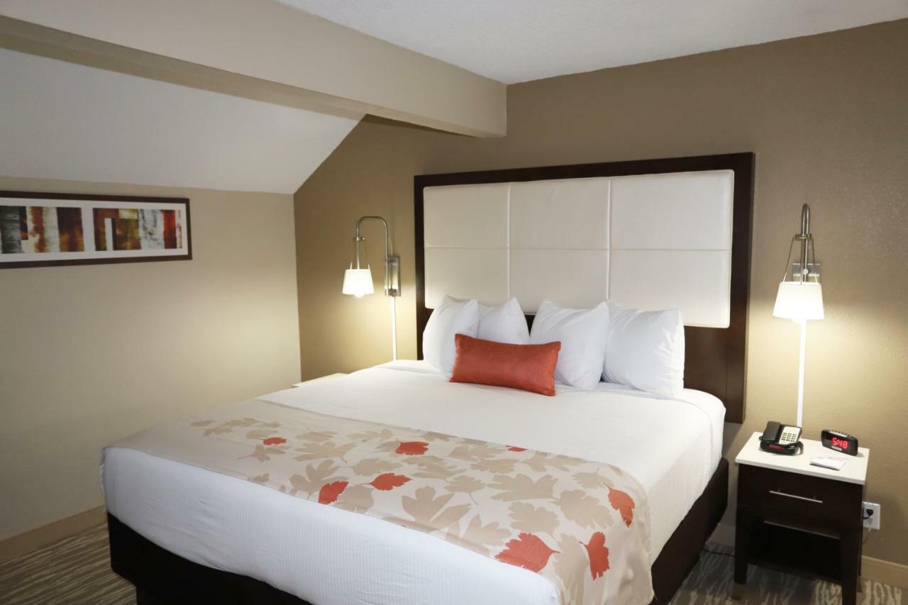 Hawthorn Suites By Wyndham Detroit Саутфілд Екстер'єр фото